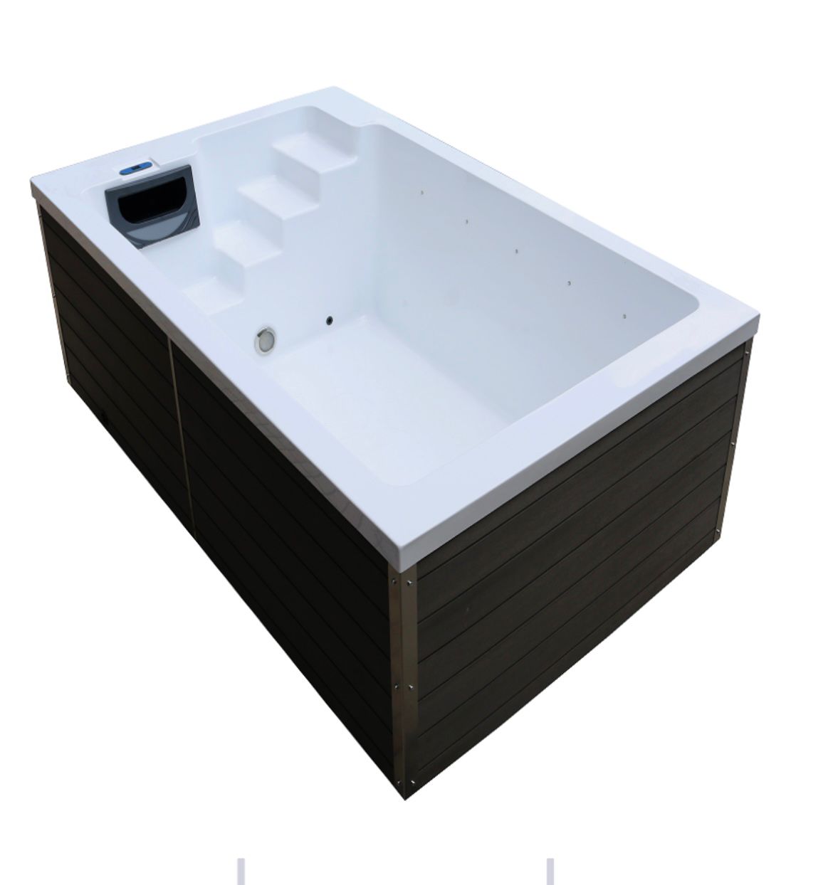 Minipiscina en acrilico medidas 2900x1800x960 , capacidad de agua 2200L, con kit de filtración y control Balboa, bomba de filtracion de 0.5 cv y 3 cv zona de masaje, calefactor de 3 kw, focos led y ozono, con zona de masaje con 5 jets y escalera interior